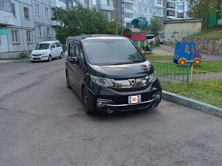 2015 Honda Stepwgn Spada V, чёрный, 1820000 рублей, вид 5
