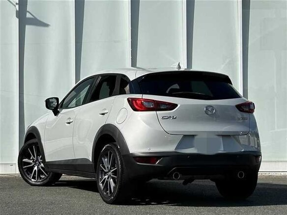2020 Mazda CX-3 I Рестайлинг, белый, 1100000 рублей - вид 3