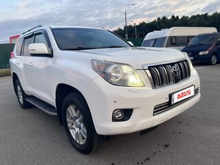 2013 Toyota Land Cruiser Prado 5-speed 150 Series Рестайлинг 1, белый, 2700000 рублей, вид 3