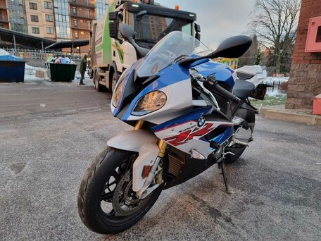 2017 BMW S 1000 RR, белый, 1250000 рублей, вид 1