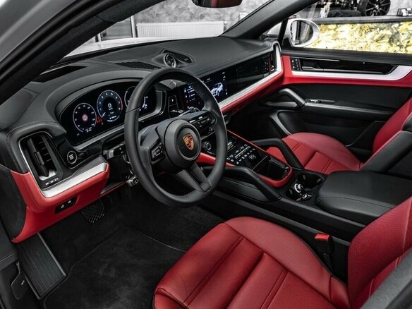 2025 Porsche Cayenne E-Hybrid Coupé III Рестайлинг, серебристый, 20000000 рублей - вид 8
