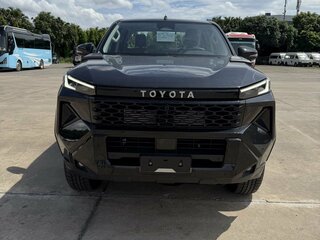 2026 Toyota Hilux VIII Рестайлинг 2, чёрный, 8800000 рублей, вид 2