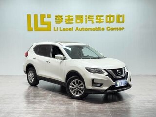 2023 Nissan X-Trail III Рестайлинг, белый, 2000000 рублей, вид 3