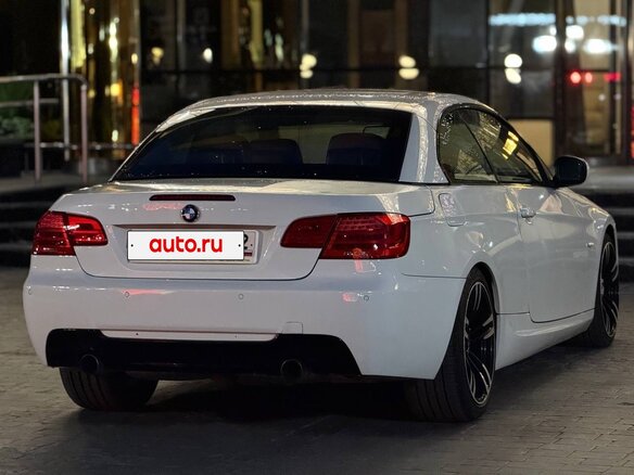 2010 BMW 3 серии 335i V (E90/E91/E92/E93), белый, 2200000 рублей - вид 13