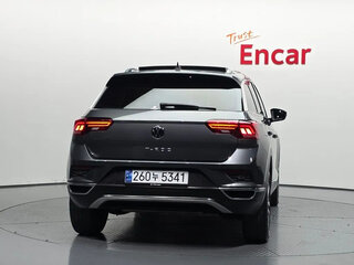 2021 Volkswagen T-Roc I Рестайлинг, серый, 2300000 рублей, вид 4