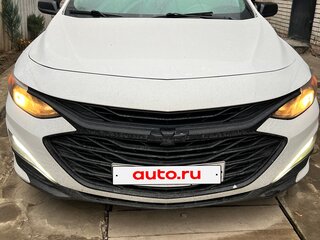 2020 Chevrolet Malibu IX Рестайлинг, белый, 1220000 рублей, вид 1