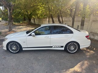 2010 Mercedes-Benz C-Класс 180 BlueEFFICIENCY III (W204), белый, 1250000 рублей, вид 4