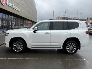 2023 Toyota Land Cruiser 300 Series, белый, 14000000 рублей, вид 5