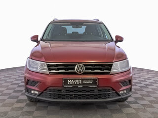 2018 Volkswagen Tiguan II, красный, 2040000 рублей, вид 2