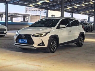 2022 Toyota Yaris L XP150 Рестайлинг, белый, 1100000 рублей, вид 3
