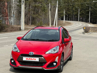 2015 Toyota Aqua I Рестайлинг, красный, 1300000 рублей, вид 4