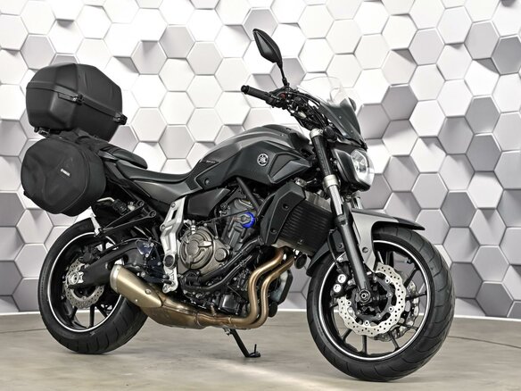 2014 Yamaha MT-07 (FZ-07), серый, 645000 рублей
