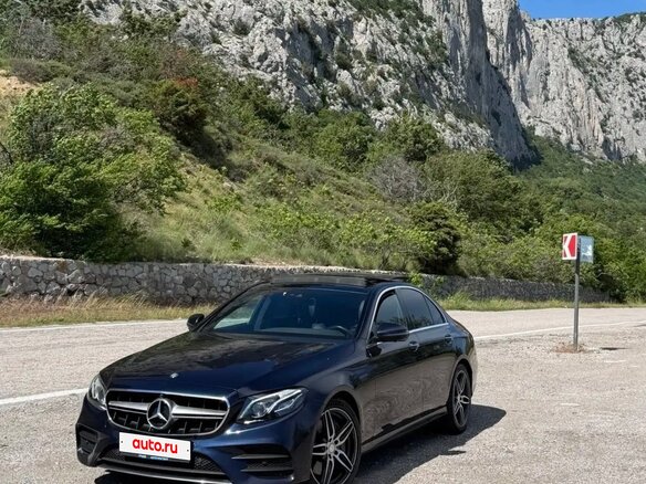2016 Mercedes-Benz E-Класс 300 V (W213, S213, C238), синий, 3450000 рублей - вид 1