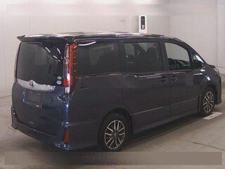 2015 Toyota Noah III (R80), чёрный, 2250000 рублей, вид 3