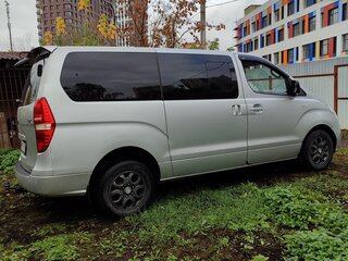 2010 Hyundai Grand Starex I, серый, 1450000 рублей, вид 3