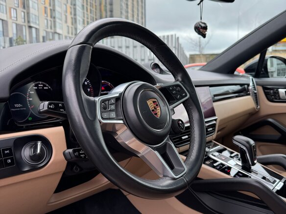 2020 Porsche Cayenne Coupé III, чёрный, 7850000 рублей - вид 11