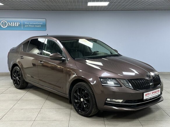 2019 Skoda Octavia III (A7) Рестайлинг, коричневый, 1720000 рублей - вид 2