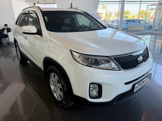 2020 Kia Sorento II Рестайлинг, белый, 2435000 рублей, вид 3