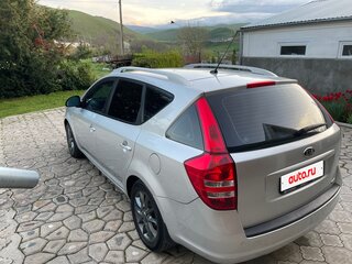 2009 Kia Ceed I, серебристый, 740000 рублей, вид 4