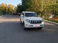 2017 Toyota Land Cruiser Prado 150 Series Рестайлинг 1, белый, 4000000 рублей - вид 1