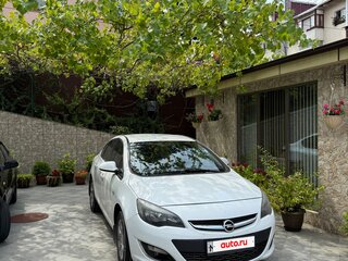 2013 Opel Astra J Рестайлинг, белый, 955000 рублей, вид 1