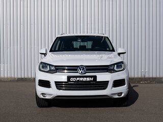 2014 Volkswagen Touareg II, белый, 1920000 рублей, вид 3