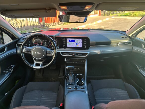 2023 Kia K5 III, синий, 2750000 рублей - вид 9