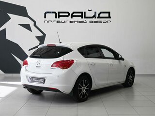 2011 Opel Astra J, белый, 759900 рублей, вид 3