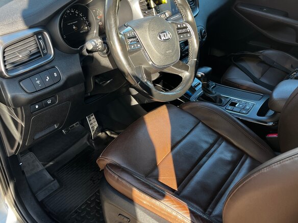 2018 Kia Sorento III Prime Рестайлинг, серый, 2670000 рублей - вид 3