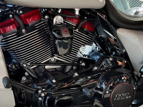 2020 Harley-Davidson CVO Road Glide, серый, 3300000 рублей, вид 3