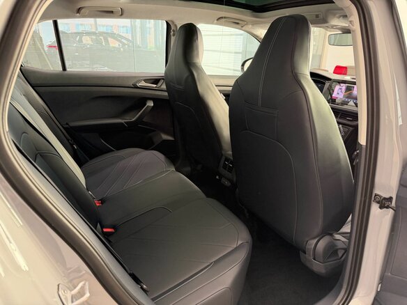 2026 Volkswagen Tharu XR 300 TSI, серый, 3450000 рублей - вид 9
