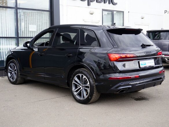 2024 Audi Q7 55 TFSI II (4M) Рестайлинг 2, чёрный, 9500000 рублей - вид 6