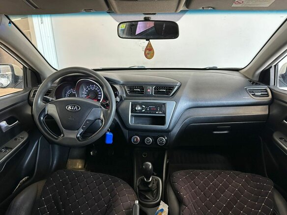 2015 Kia Rio III, белый, 830000 рублей - вид 4