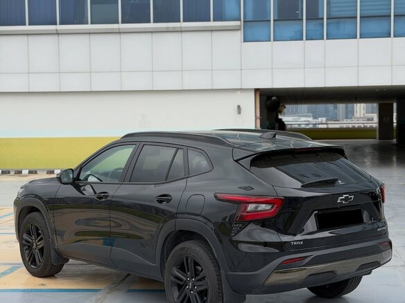 2023 Chevrolet Trax II, чёрный, 1780000 рублей - вид 5