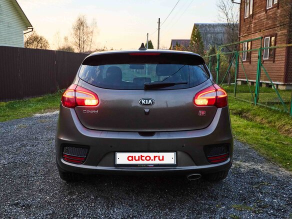 2018 Kia Ceed II Рестайлинг, коричневый, 1500000 рублей - вид 6