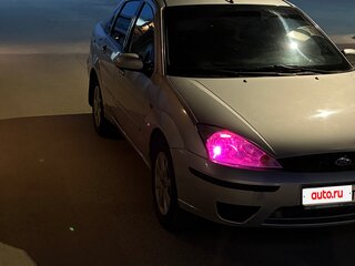 2004 Ford Focus I Рестайлинг, серебристый, 390000 рублей, вид 2