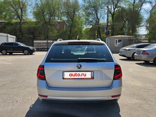 2018 Skoda Octavia III (A7) Рестайлинг, серебристый, 1500000 рублей, вид 3