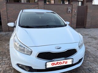 2014 Kia Ceed II, белый, 740000 рублей, вид 1