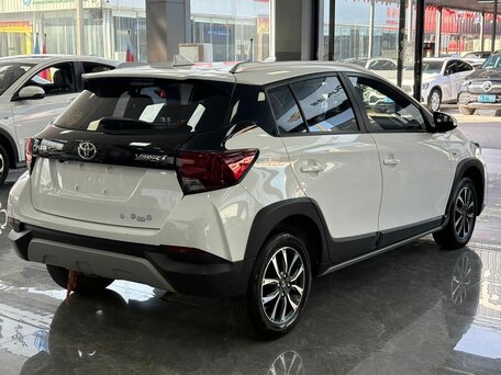 2021 Toyota Yaris Cross I, белый, 1480000 рублей, вид 5