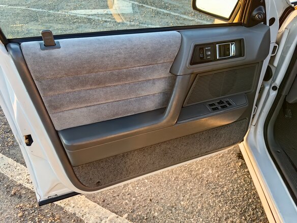 1994 Plymouth Acclaim, белый, 769369 рублей - вид 21
