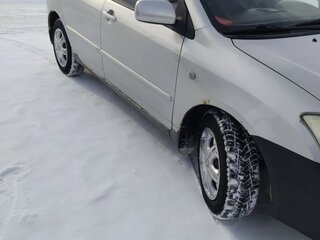 2005 Toyota Corolla IX (E120, E130) Рестайлинг, серебристый, 380000 рублей, вид 3