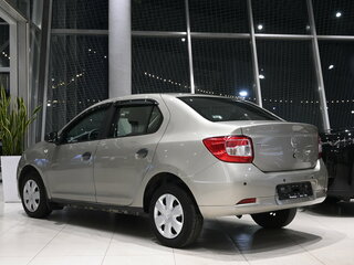 2017 Renault Logan II, бежевый, 745000 рублей, вид 4