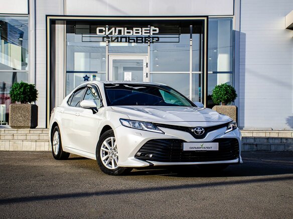 2020 Toyota Camry VIII (XV70), белый, 2399000 рублей - вид 4