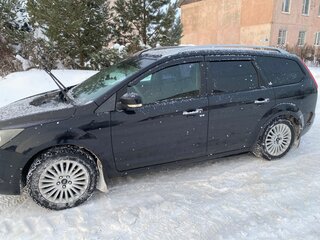 2010 Ford Focus II Рестайлинг, чёрный, 575000 рублей, вид 4
