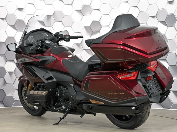 2025 Honda GL 1800 Gold Wing, красный, 3649000 рублей - вид 7
