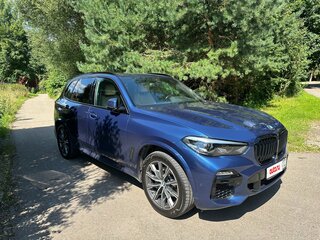 2020 BMW X5 40i IV (G05/G18), синий, 5900000 рублей, вид 3