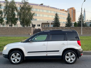 2012 Skoda Yeti I, белый, 860000 рублей, вид 4