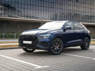 2020 Audi Q8 55 TFSI I (4M), синий, 5990000 рублей, вид 4