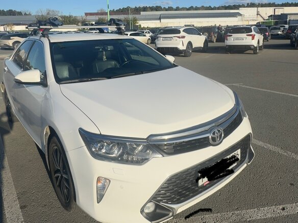 2017 Toyota Camry VII (XV50) Рестайлинг 2, белый, 2270000 рублей - вид 1