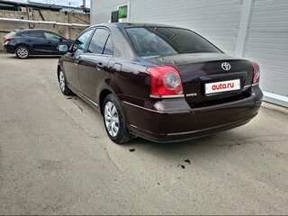 2006 Toyota Avensis II Рестайлинг, красный, 850000 рублей, вид 5